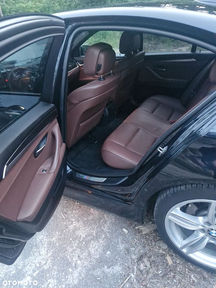 BMW Seria 5 525d - 6