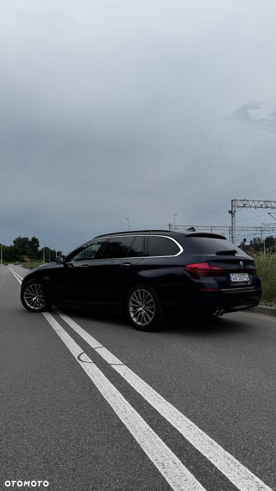 BMW Seria 5 520d xDrive Luxury Line - 3