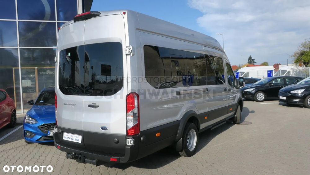 Ford Transit L4 RWD Trend - 7