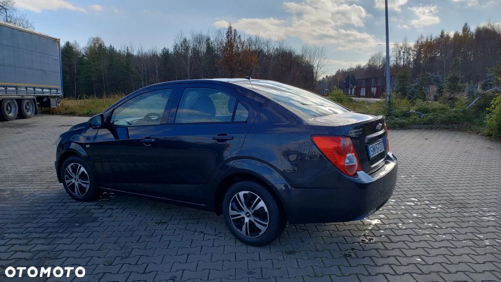 Chevrolet Aveo 1.2 LS+ - 4