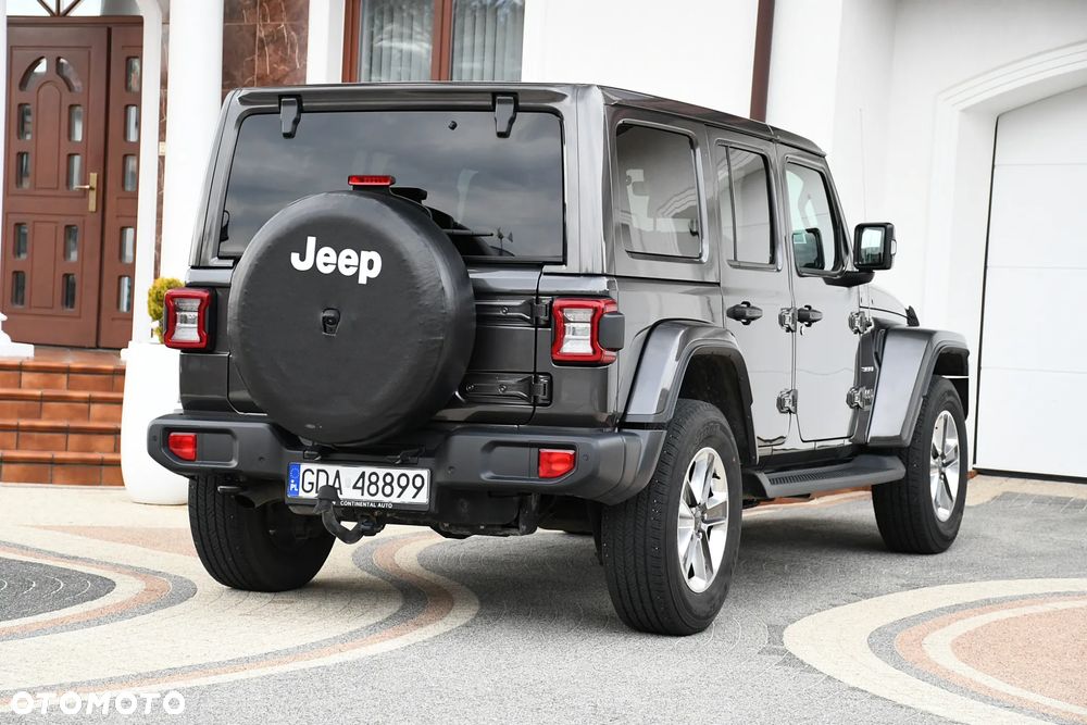 Jeep Wrangler Unlimited 2.2 CRD Sahara - 12