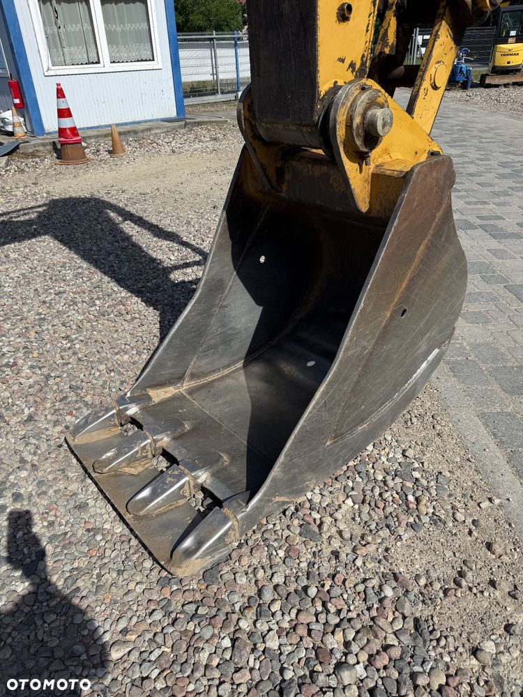 Caterpillar 318 CL - 7