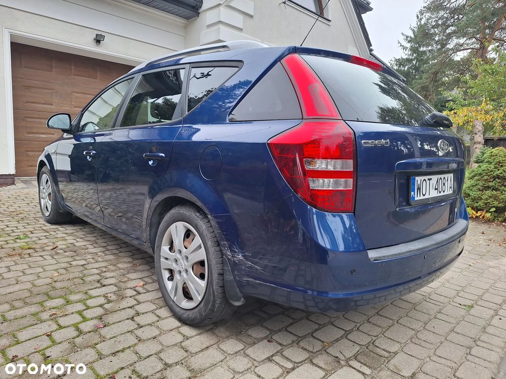 Kia Ceed 1.6 Comfort + - 5