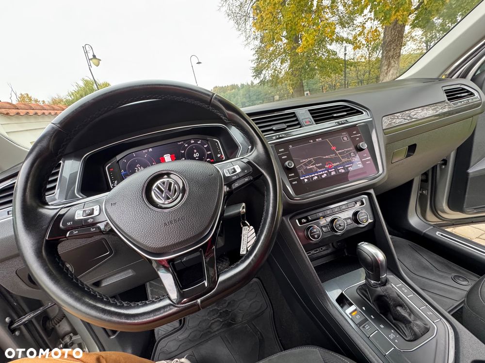 Volkswagen Tiguan - 36