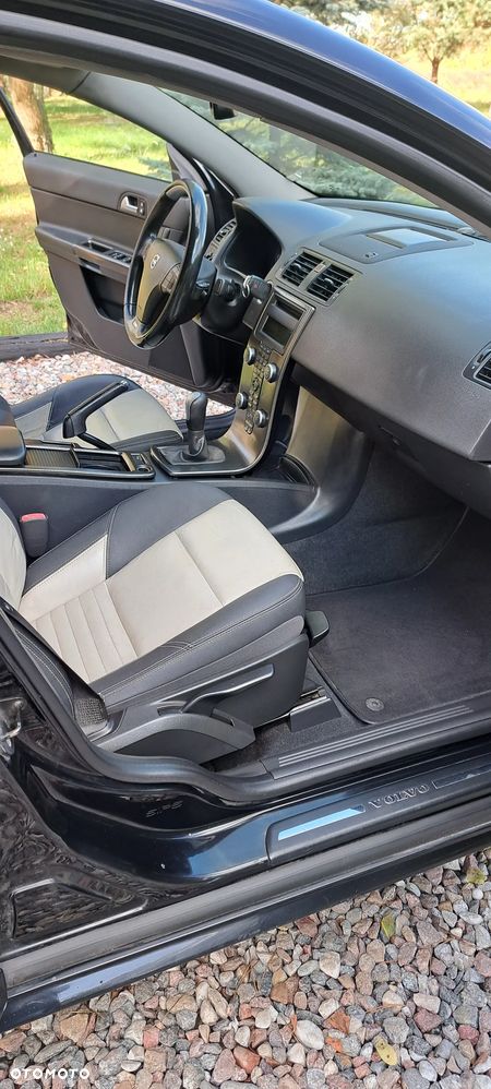 Volvo S40 D2 DRIVe R-Design - 7