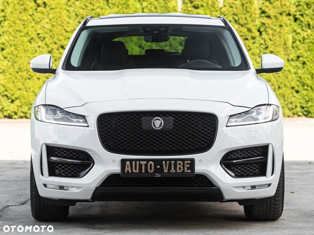 Jaguar F-Pace P250 AWD R-Dynamic S - 4