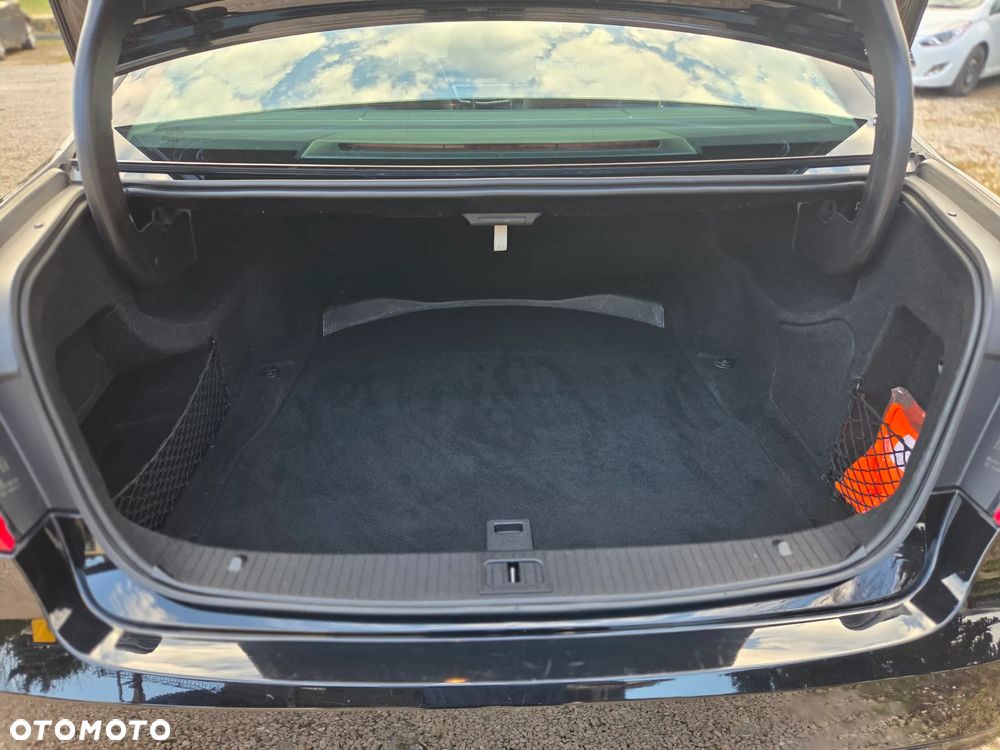 Mercedes-Benz Klasa E 200 CDI DPF BlueEFFICIENCY - 26