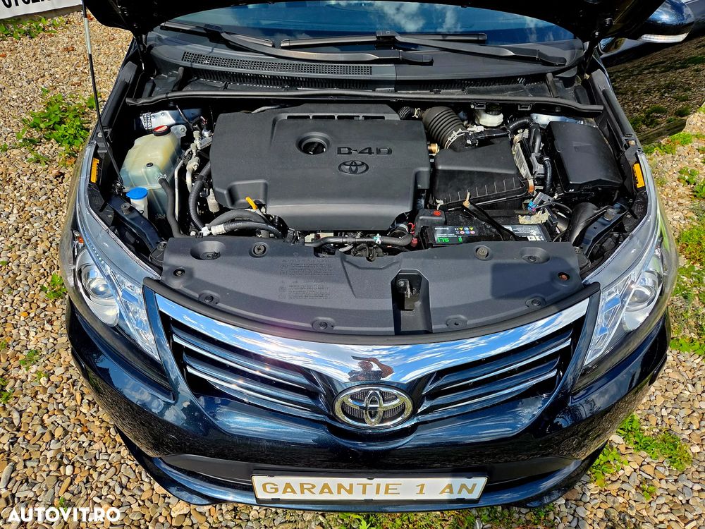 Toyota Avensis - 28
