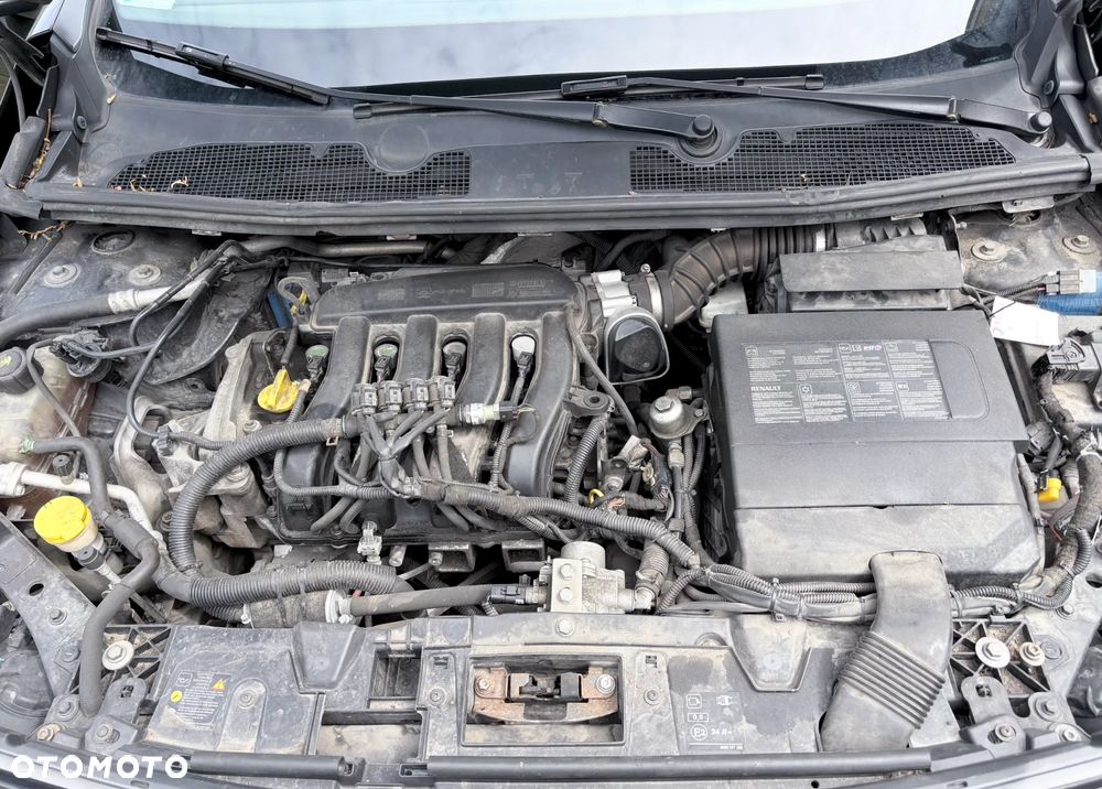 Renault Fluence 1.6 16V Expression Euro5 - 19