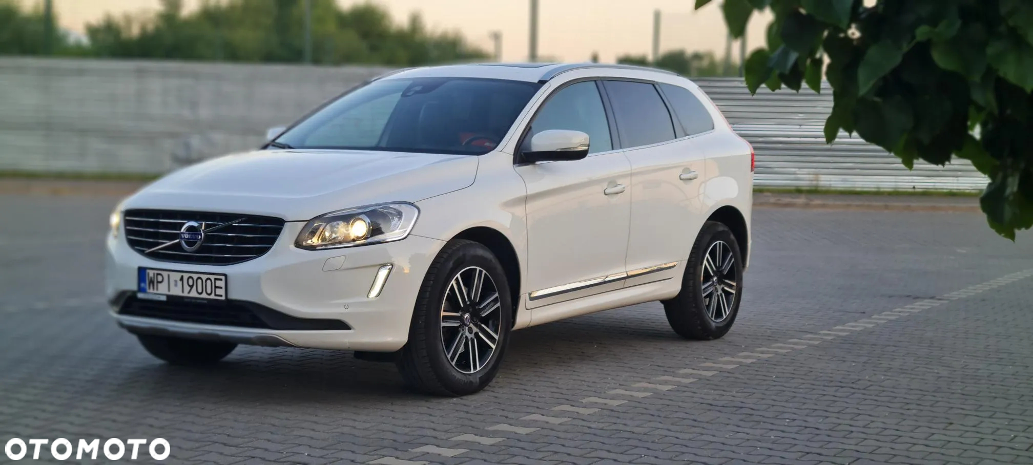 Volvo XC 60 D4 Drive-E Summum - 2