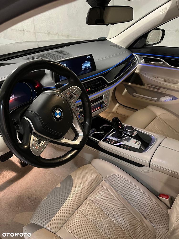 BMW Seria 7 750Ld xDrive - 10