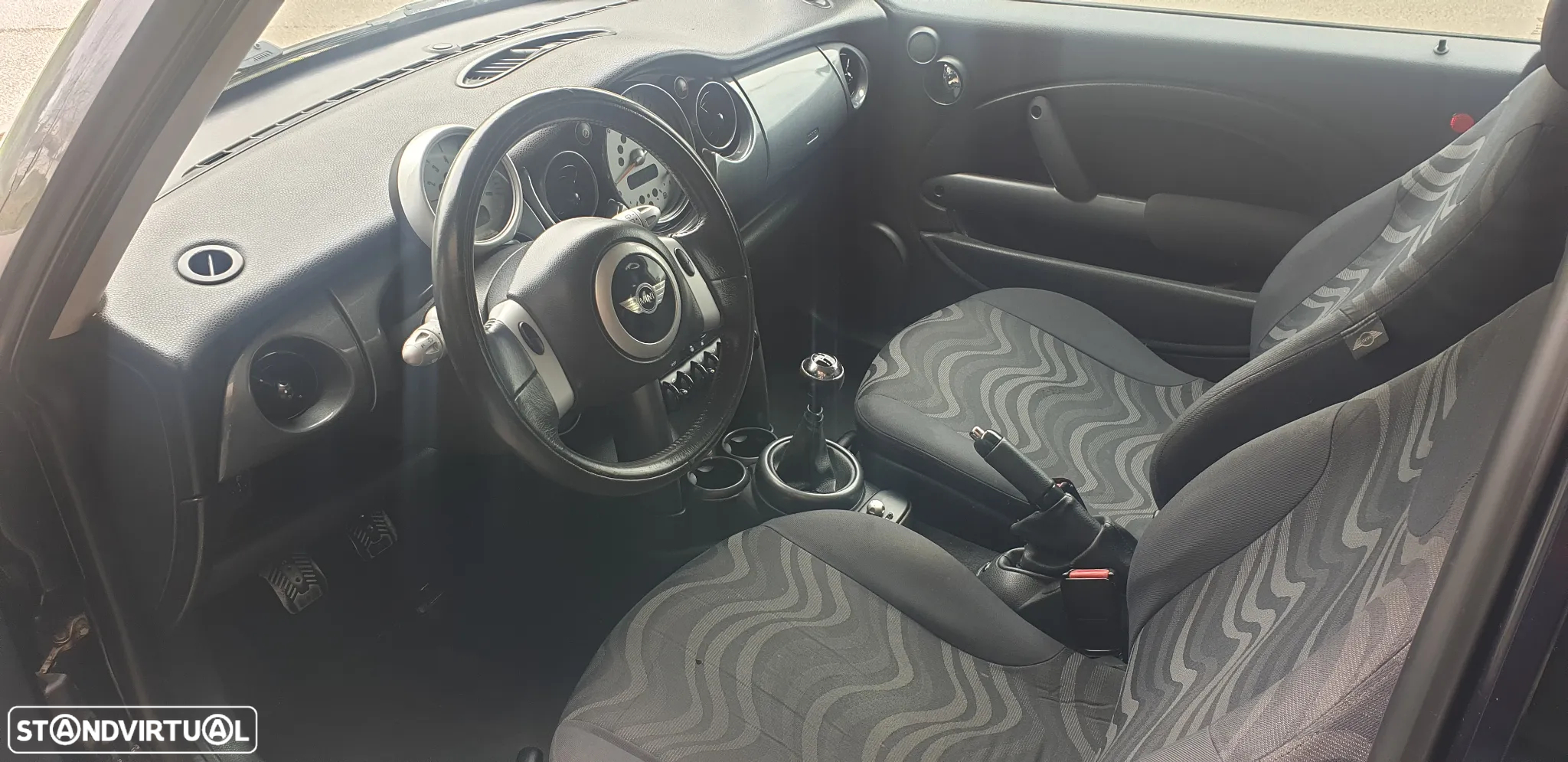 MINI 3 Portas One 1.6 - 9