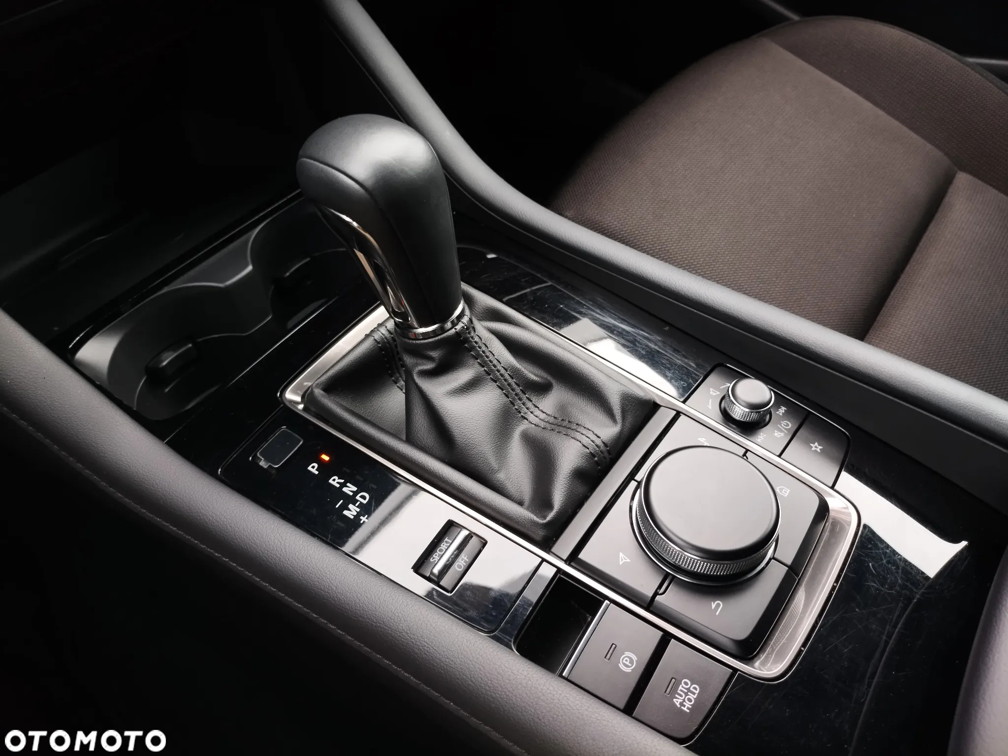 Mazda 3 - 14
