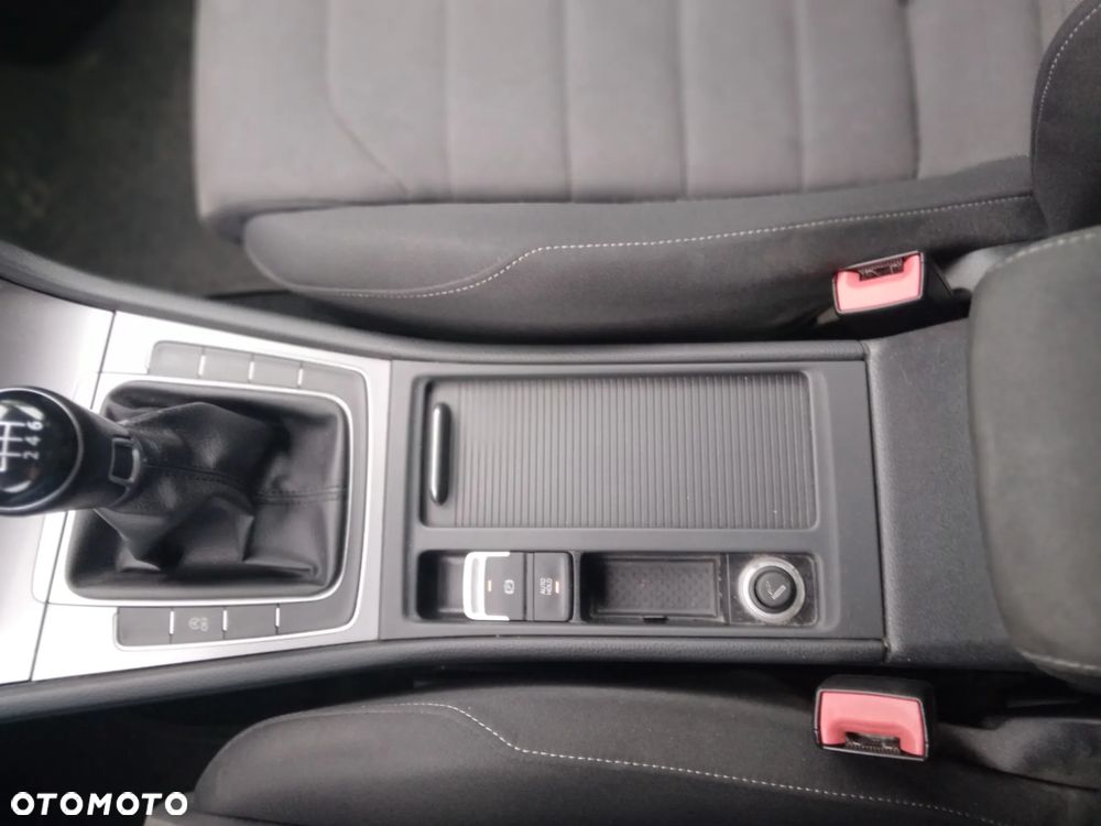 Volkswagen Golf Variant 1.6 TDI (BlueMotion Technology) Comfortline - 16