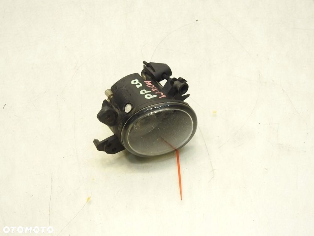 HALOGEN PRAWY MERCEDES W204 1305200029 - 6