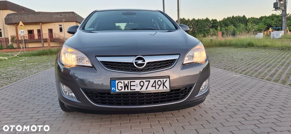 Opel Astra 1.4 T Cosmo S&S - 21