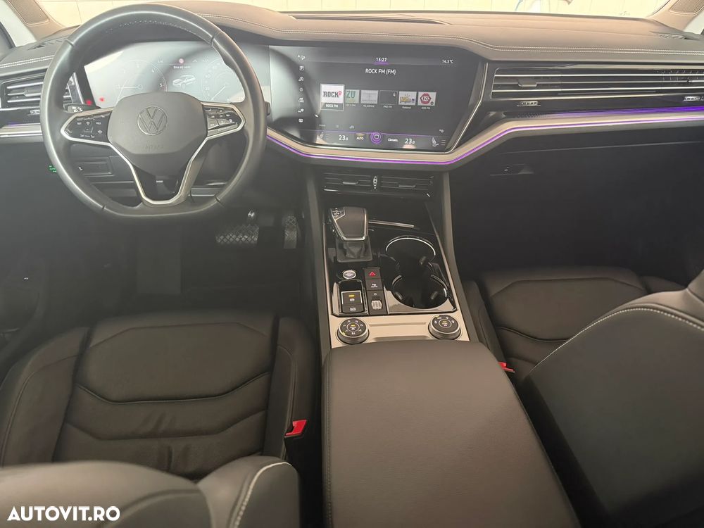 Volkswagen Touareg V6 TDI 4MOTION Elegance - 9