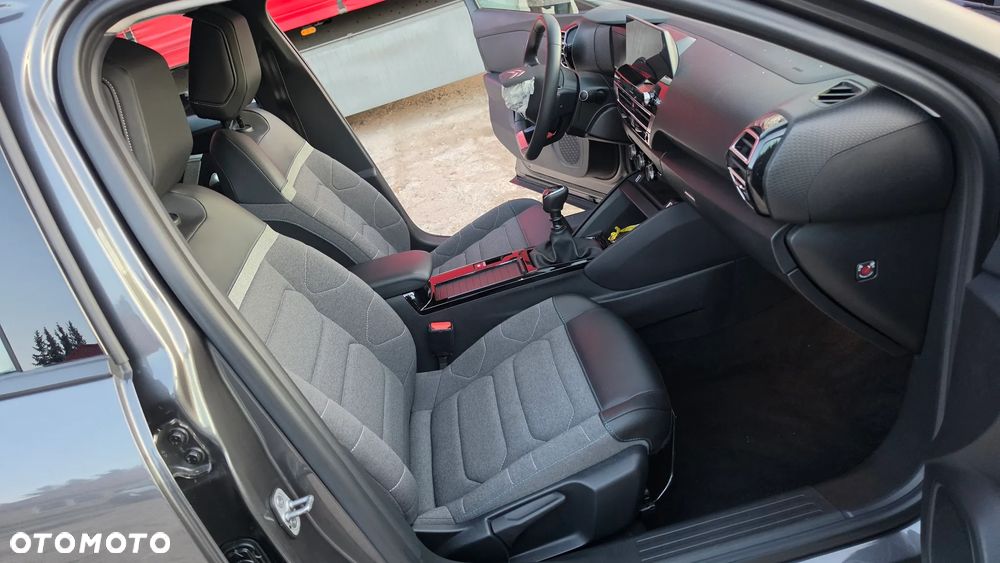 Citroën C4 PureTech 130 Stop&Start FEEL PACK - 27
