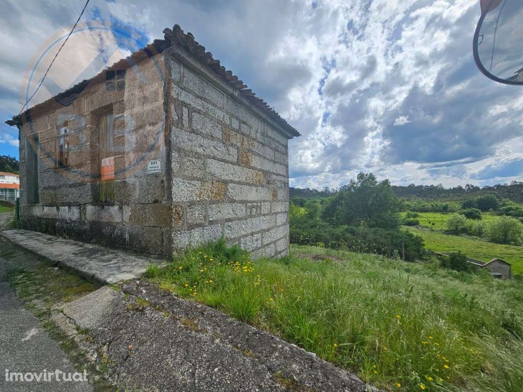 Moradia T2 em Pedra para Restauro com Projeto Aprovado - Ardegão, Fafe - Grande imagem: 3/8
