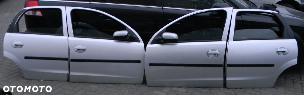 drzwi lewe prawe tył przód OPEL CORSA C Z147 5D - 1