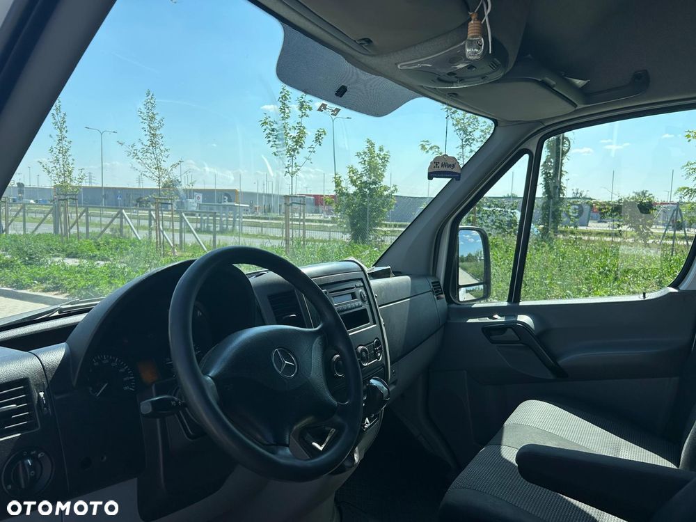 Mercedes-Benz Sprinter - 5