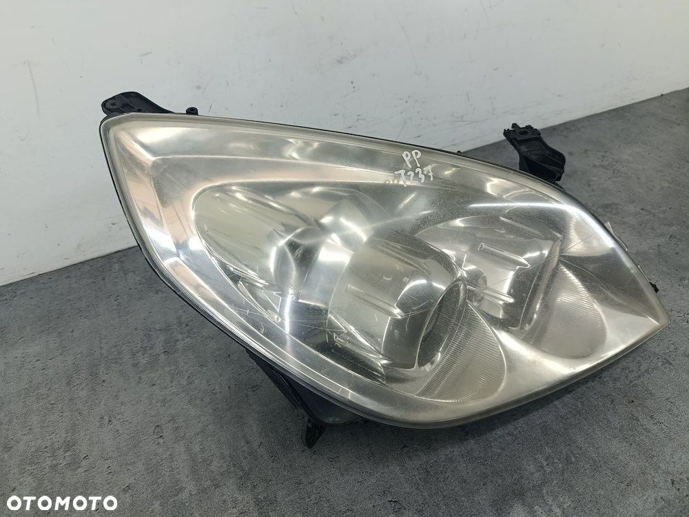 LAMPA PRZÓD PRAWA OPEL VECTRA C FL 93179915 89312285  VALEO - 6