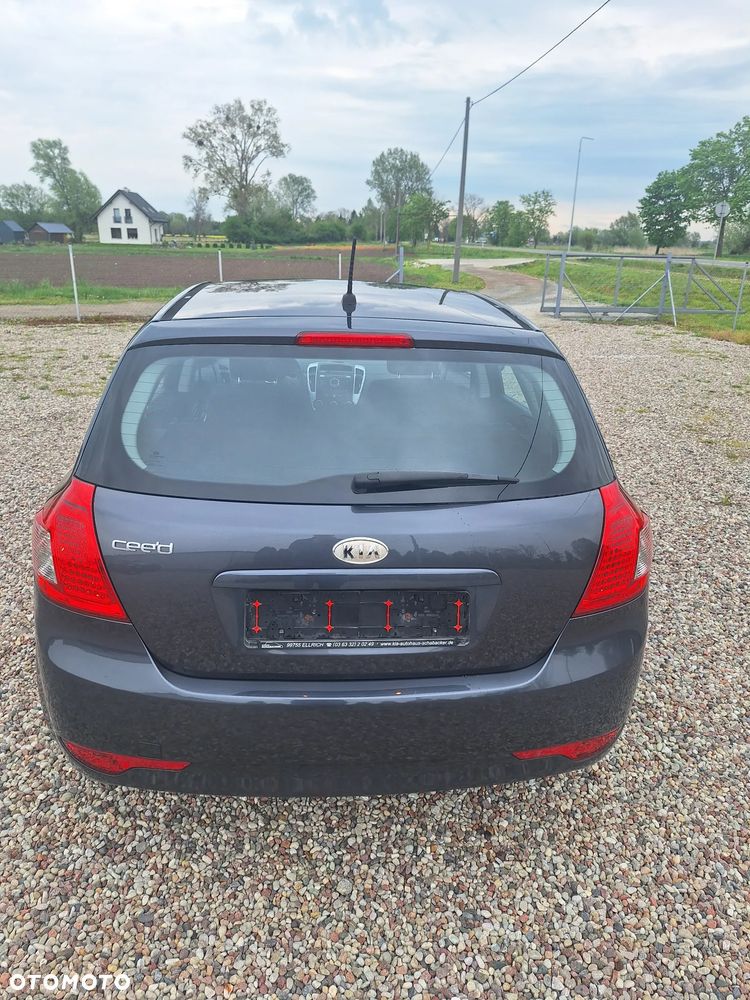 Kia Ceed 1.4 CVVT Spirit - 29