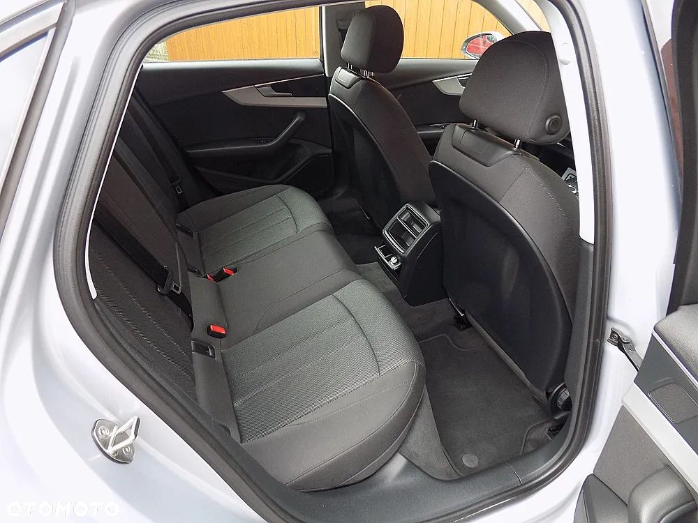 Audi A4 1.4 TFSI S tronic - 7