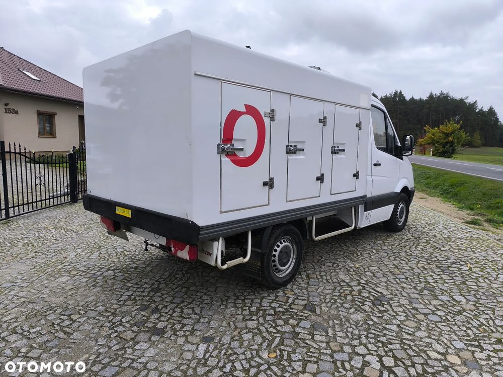Mercedes-Benz Sprinter - 13
