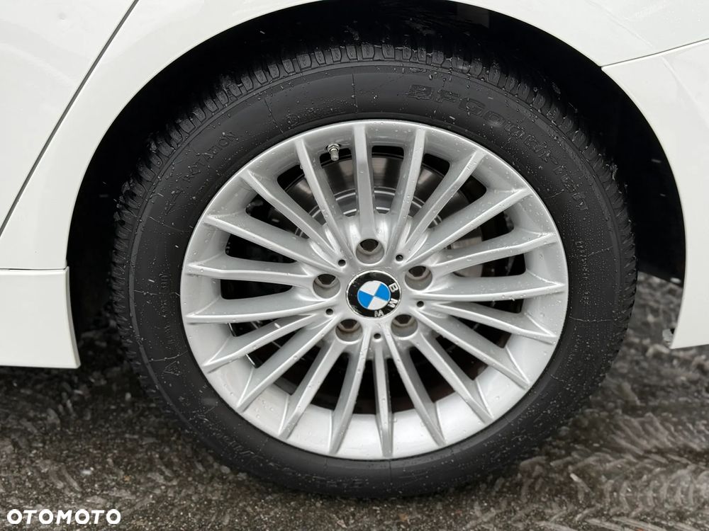 BMW Seria 3 320d xDrive Sport Line - 17