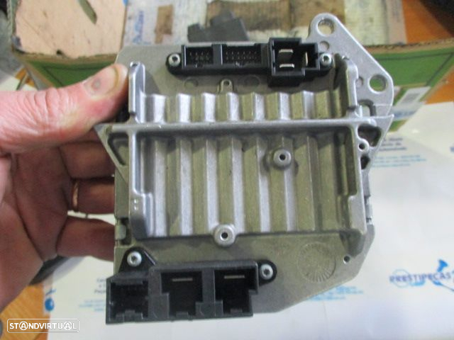 Modulo 8200294978A RENAULT CLIO 3 2006 DIRECAO - 2