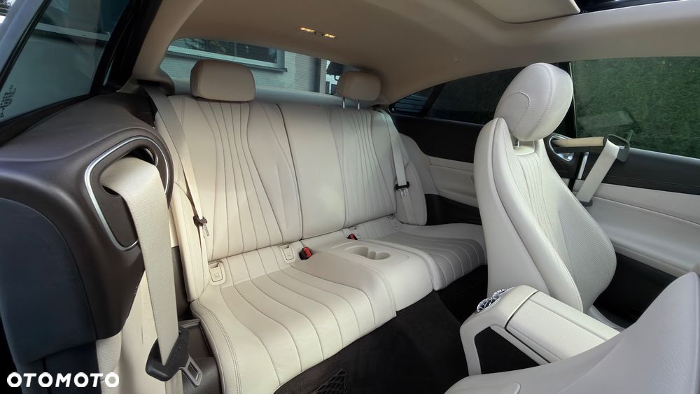 Mercedes-Benz Klasa E 220 d 4Matic 9G-TRONIC AMG Line - 29
