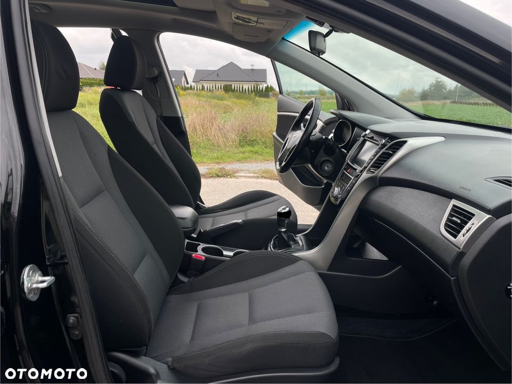 Hyundai i30 Kombi 1.6 CRDI Style - 17