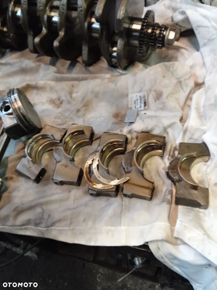 Tłoki 2.0TSI CHH CJX - 2