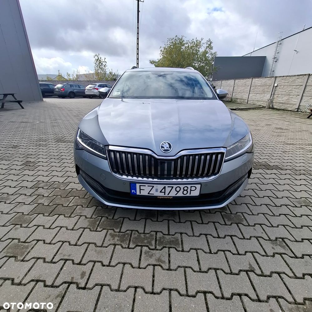 Skoda Superb 2.0 TDI SCR Ambition DSG - 2