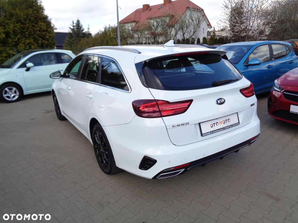 Kia Ceed 1.6 GDI DCT OPF Platinum Edition - 7