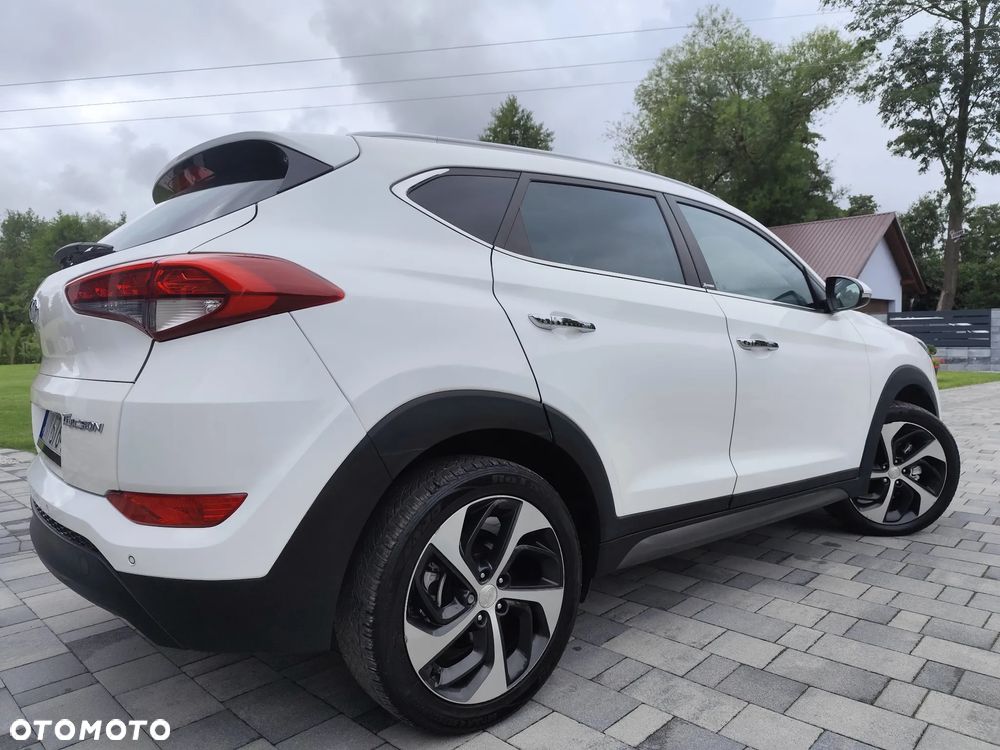 Hyundai Tucson 1.7 CRDI BlueDrive Style 2WD - 13