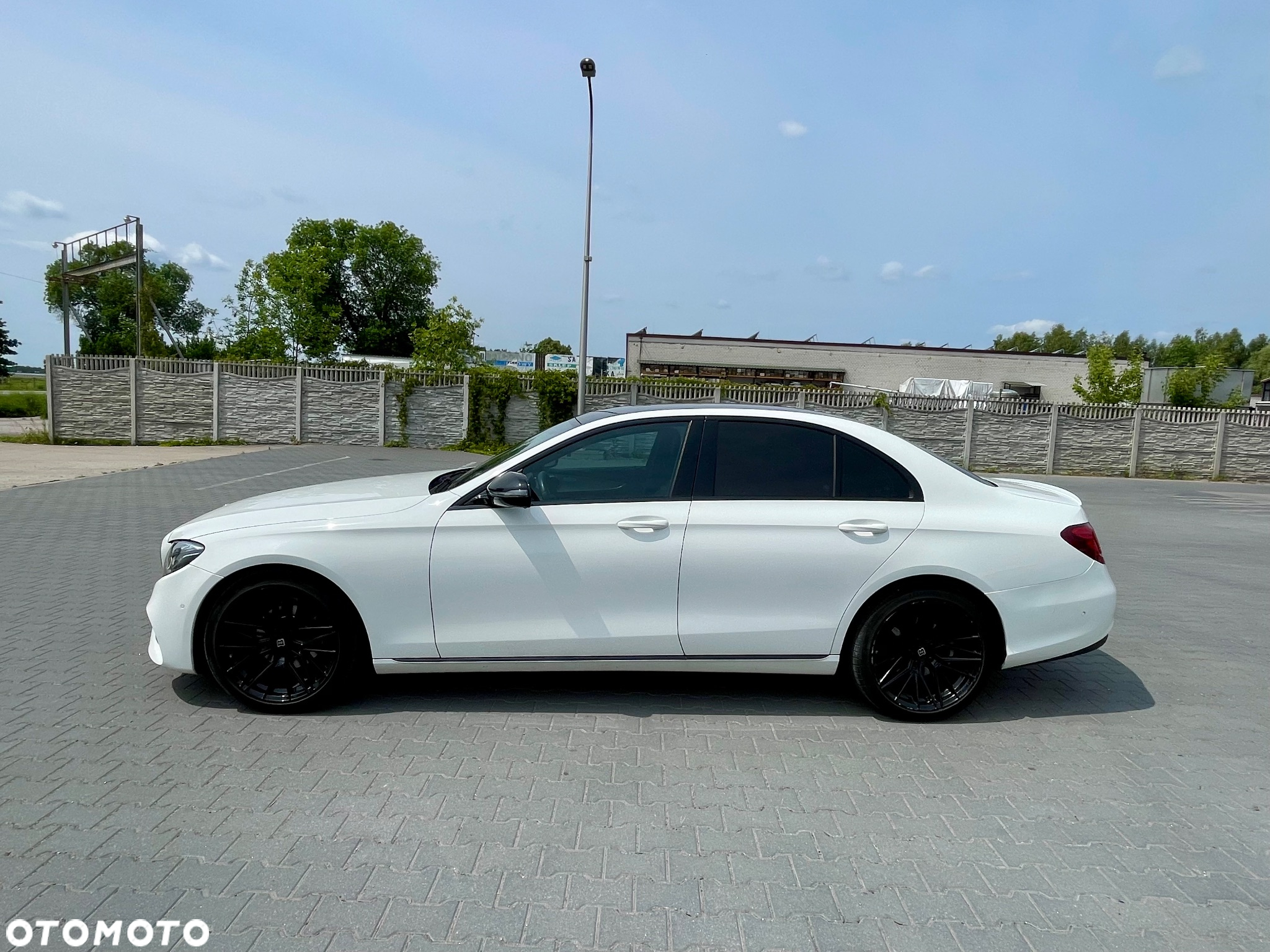 Mercedes-Benz Klasa E 220 d 9G-TRONIC Sportstyle Edition - 14