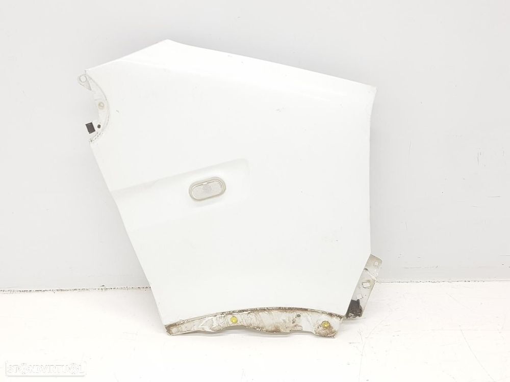 GUARDA-LAMAS FRENTE DIREITO NISSAN INTERSTAR X70 - 1