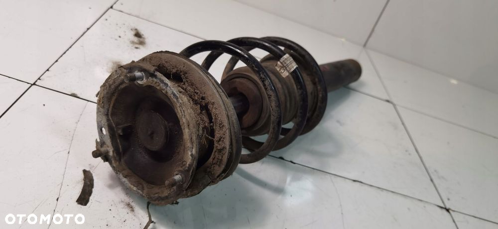 amortyzator prawy bmw e82 sachs 3131 6786018 32k79a kg10197 - 3