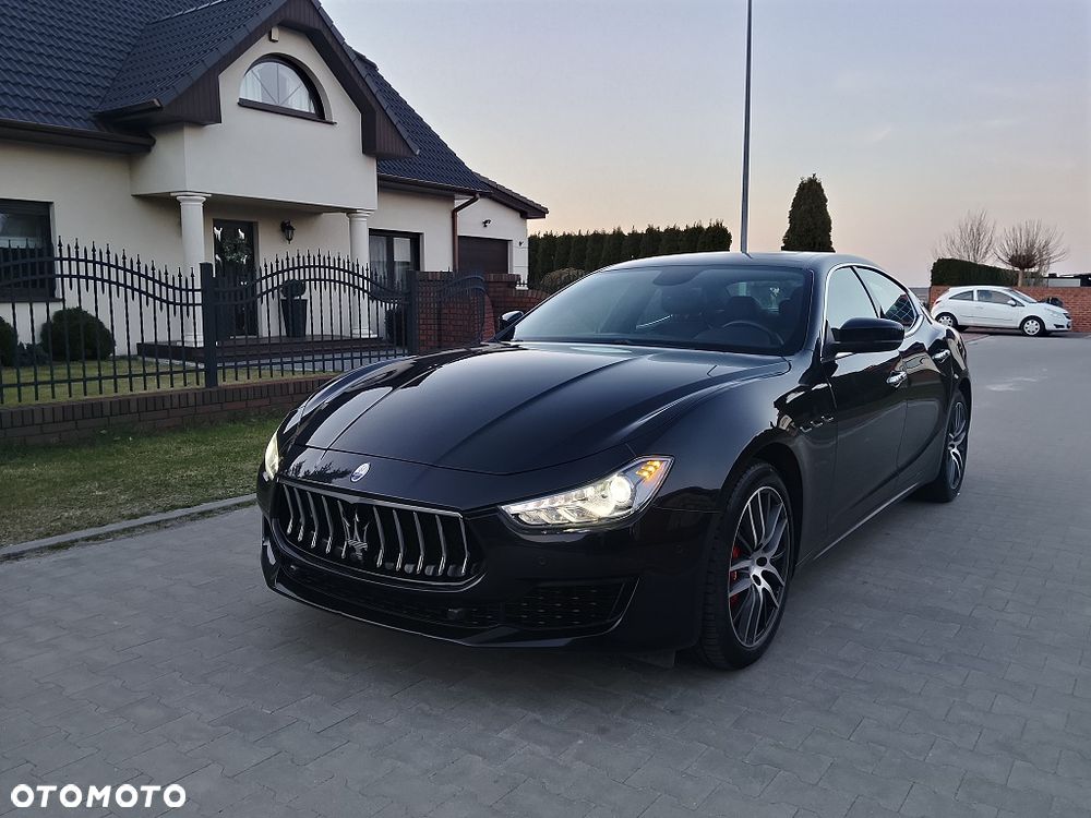 Maserati Ghibli GranSport - 16