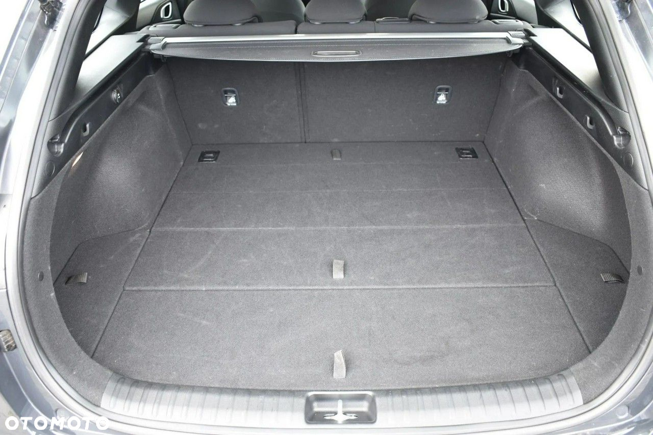 Kia Ceed 1.5 T-GDI M - 8