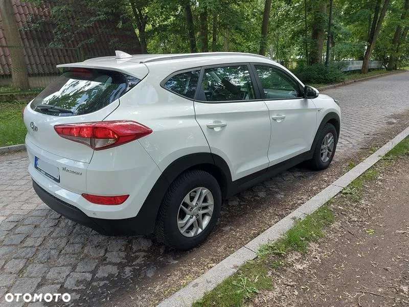Hyundai Tucson 1.6 GDI BlueDrive Comfort 2WD - 9