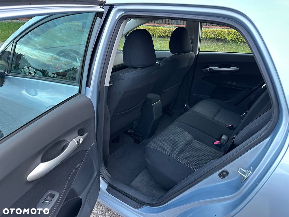 Toyota Auris 1.8 HSD Luna - 15