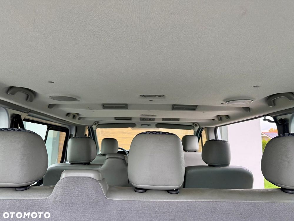 Renault Trafic 2.0 16V Passenger Privilège - 19