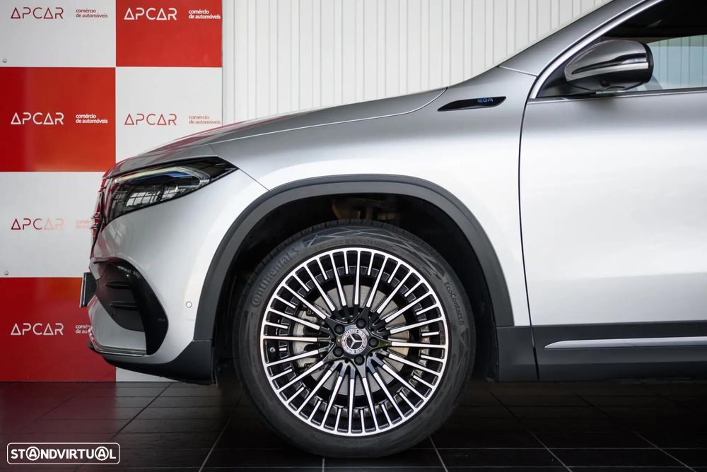 Mercedes-Benz EQA 300 4Matic AMG Line - 11