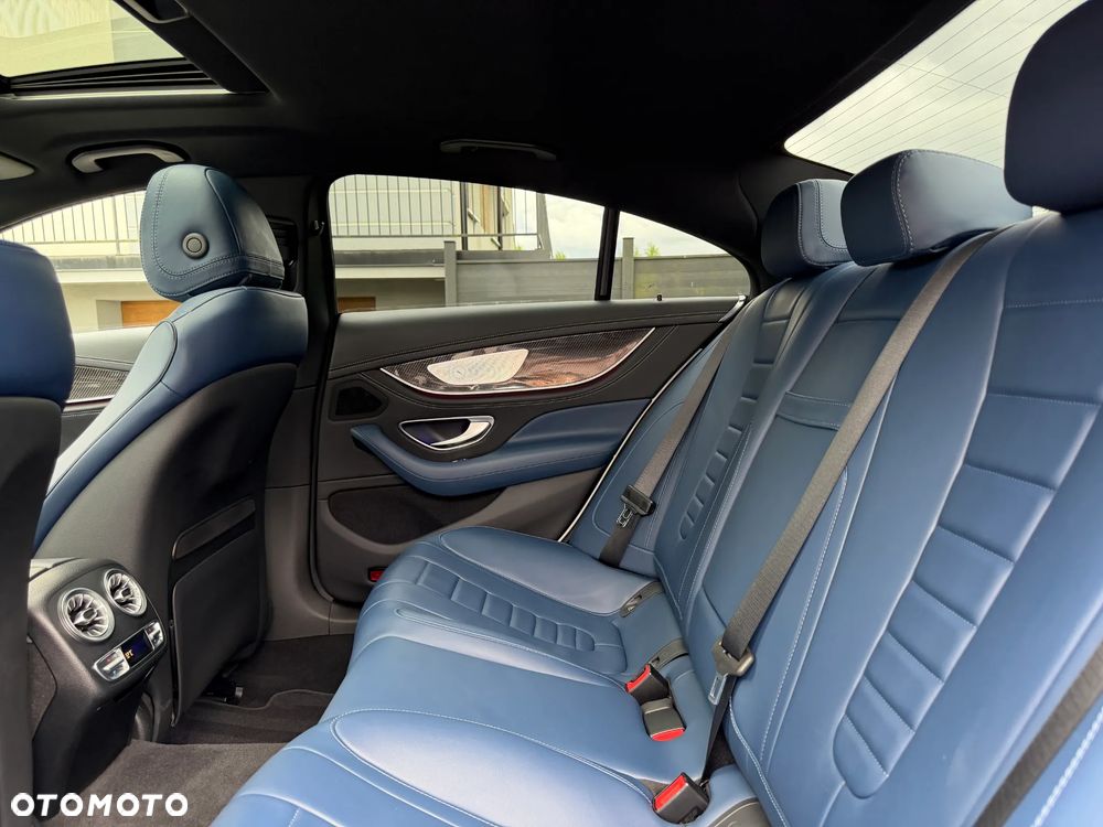 Mercedes-Benz CLS 300 d 4Matic 9G-TRONIC AMG Line - 34