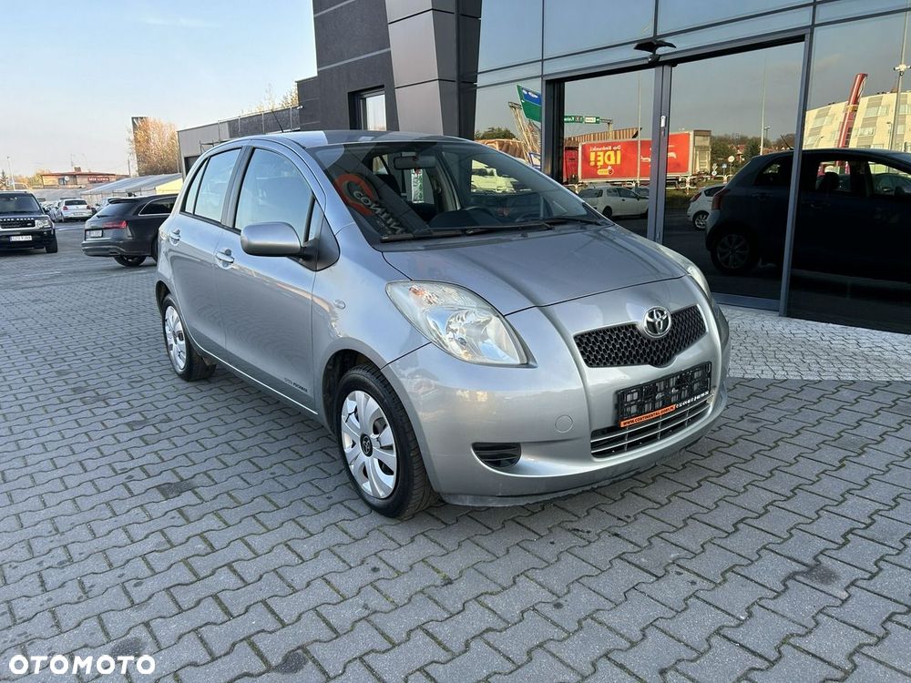 Toyota Yaris - 3