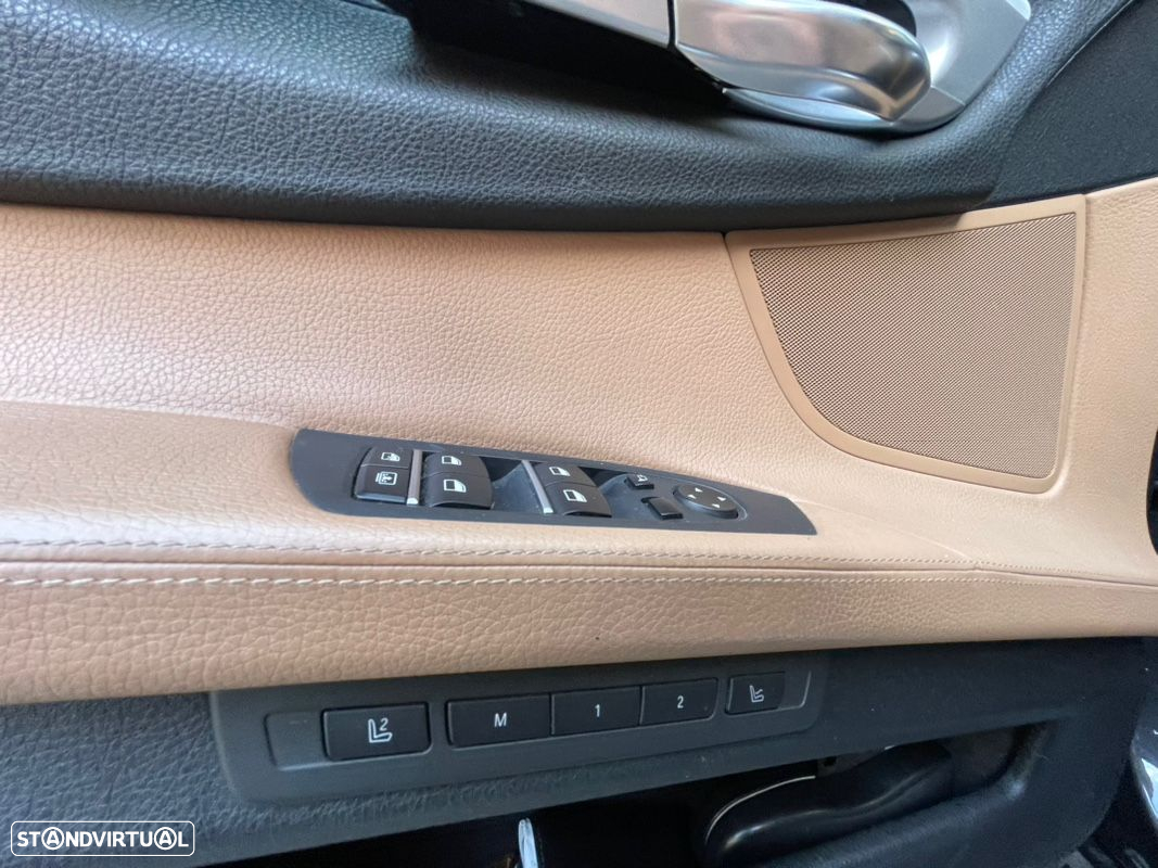 BMW 740 d Pack M - 15