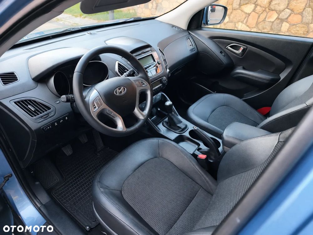 Hyundai ix35 - 12